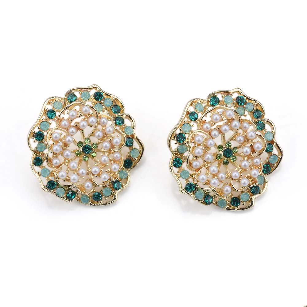 Indian Ethnic Fashion Trends 2025 - 2025 nova tendência verde rosa cristal