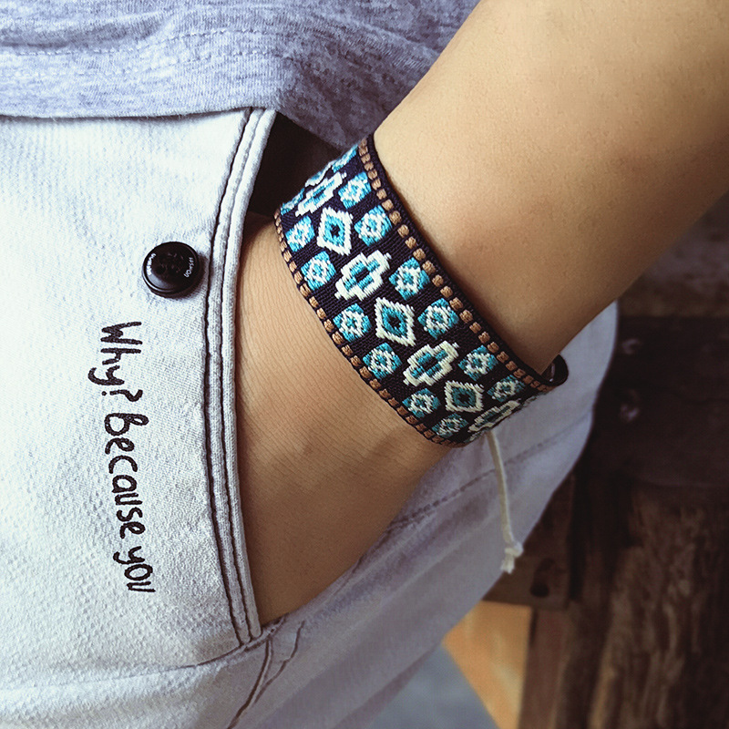 Ethnic Fashion Brand - Pulseiras Jacquard tecidas à mão, marca